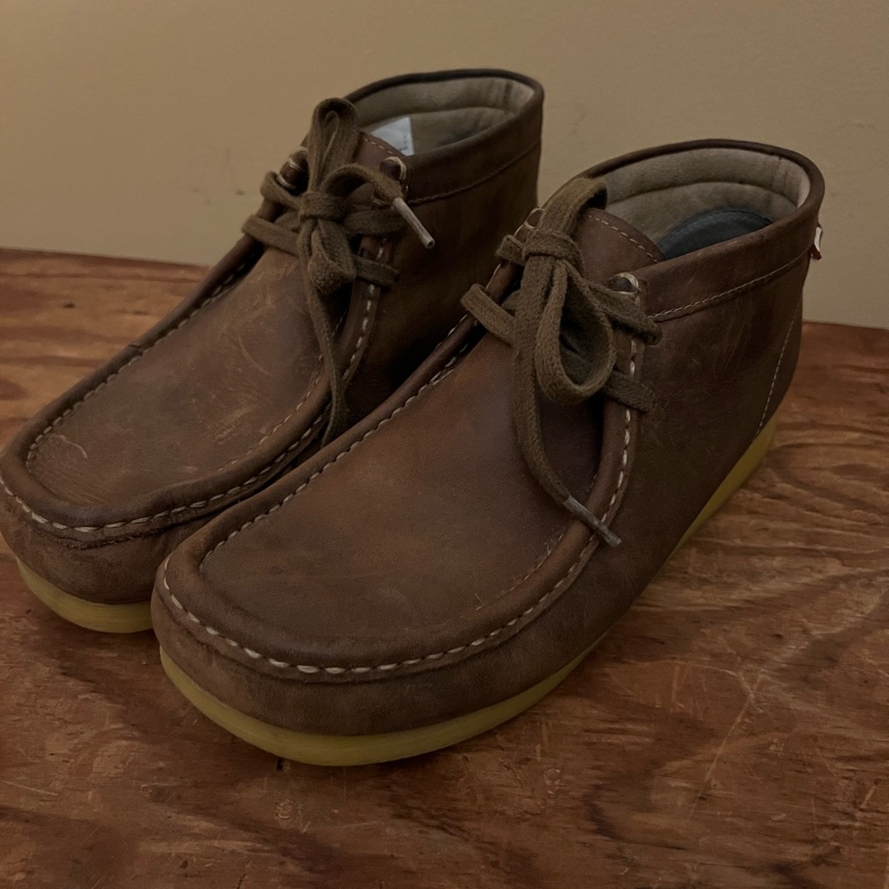 Clarks Wallace Leather shoes
